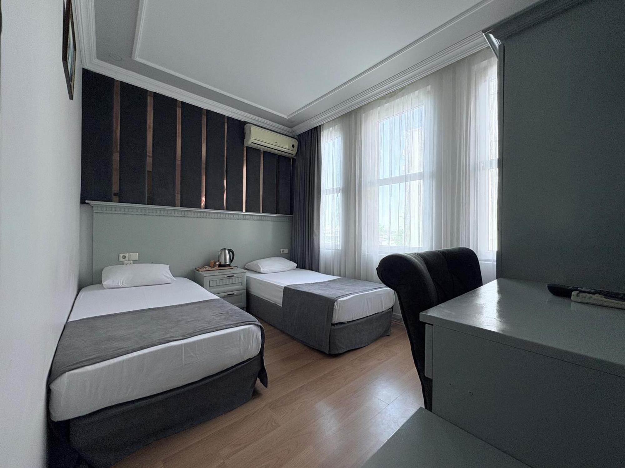 Grand Hurriyet Hotel Istanbul Exterior foto