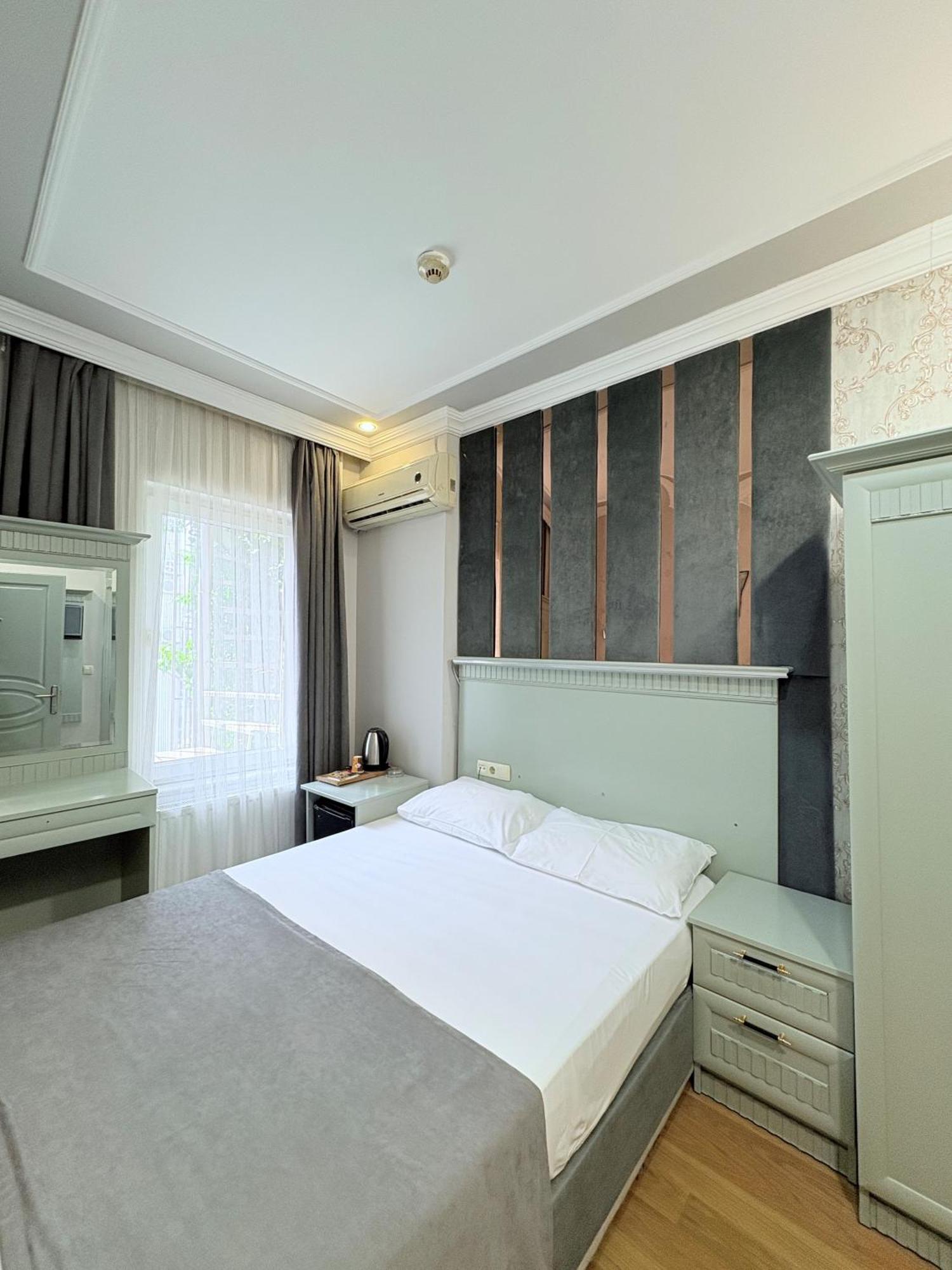 Grand Hurriyet Hotel Istanbul Exterior foto